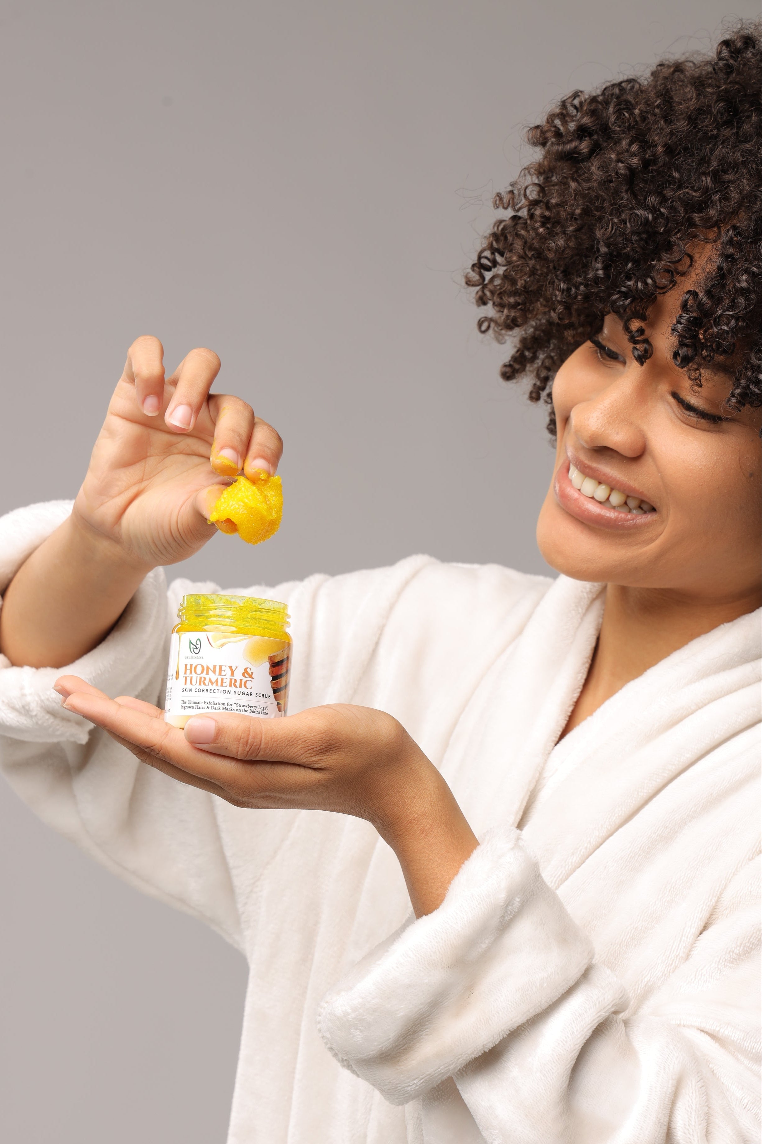 Honey & Turmeric Skin Correction Sugar Scrub 10oz