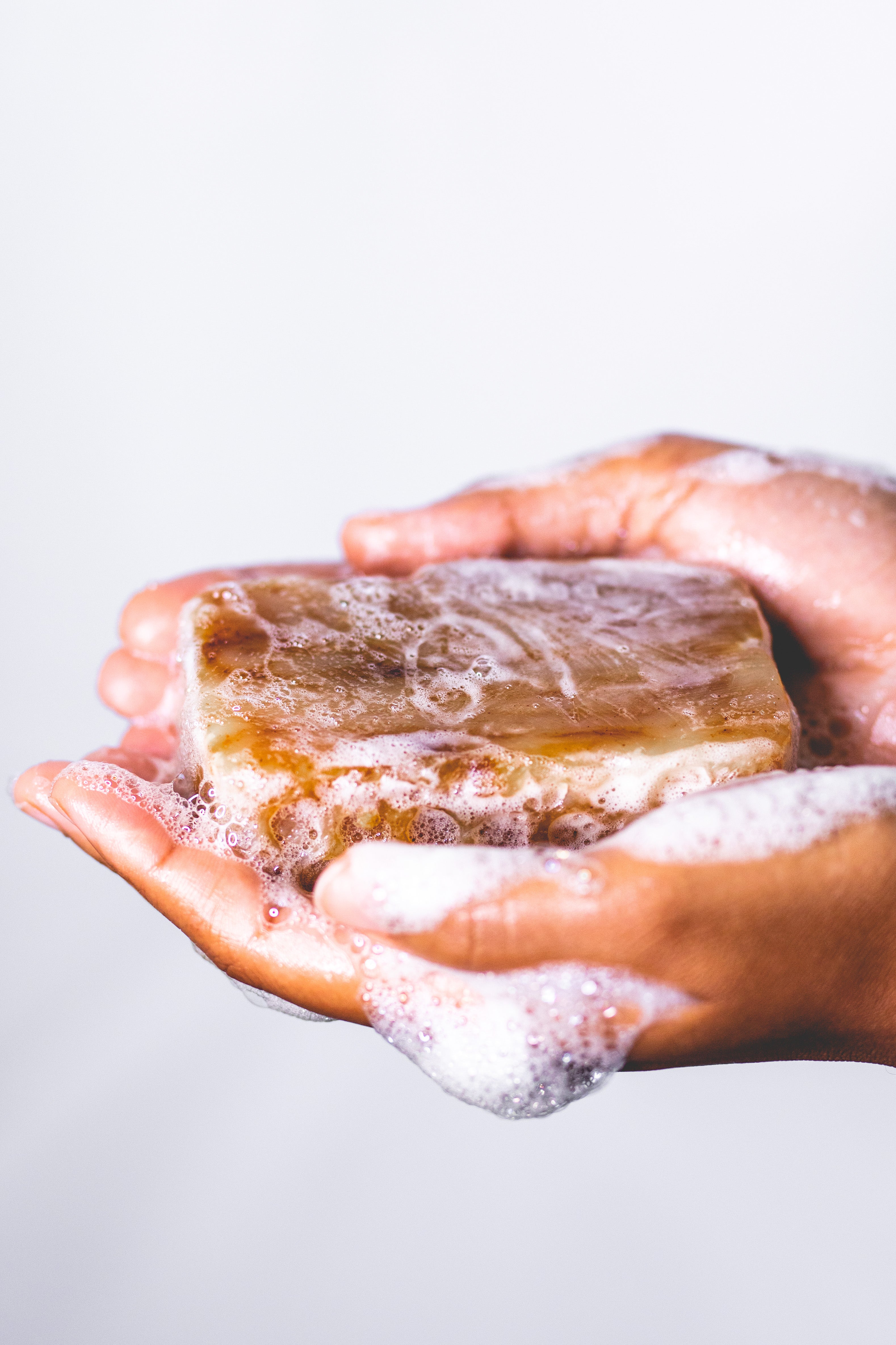 Aloecado Face & Body Cleansing Bar - dejeunesse