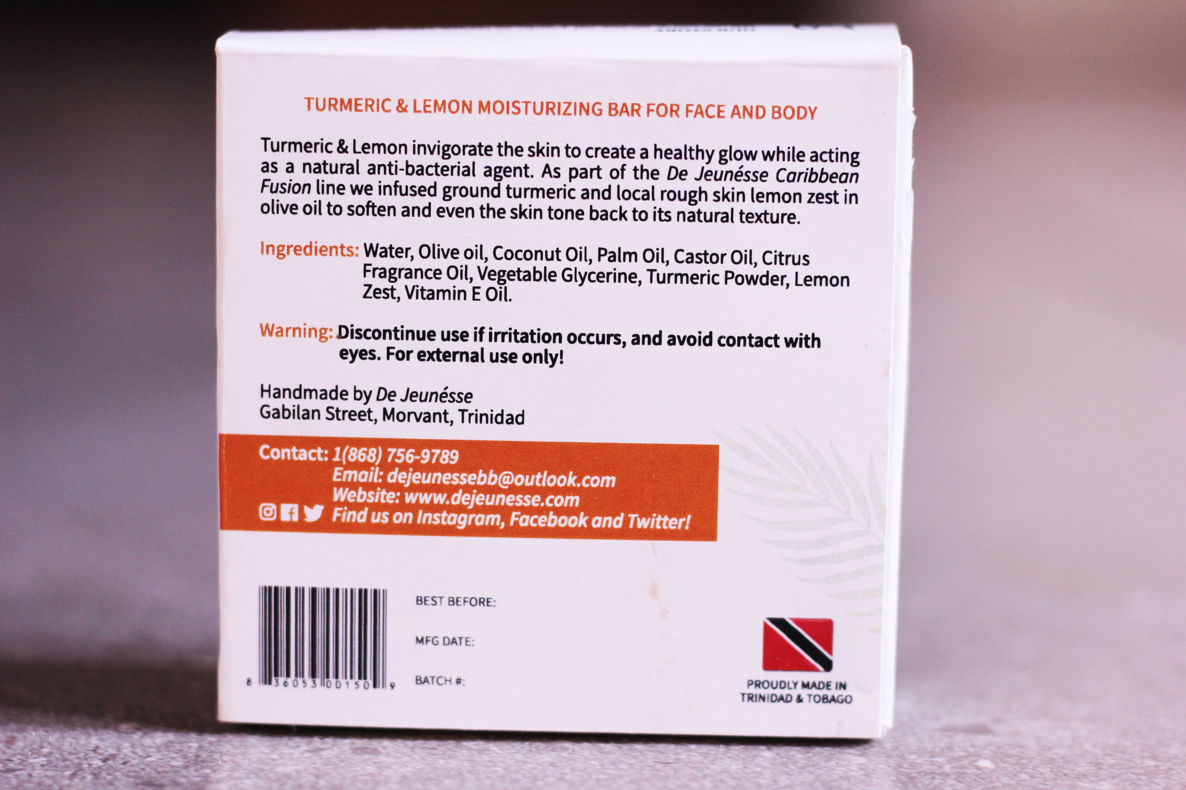 Turmeric and Lemon Face & Body Cleansing Bar - dejeunesse